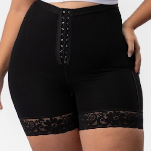 SHORT CON BROCHE TIRO ALTO/NEGRO/S